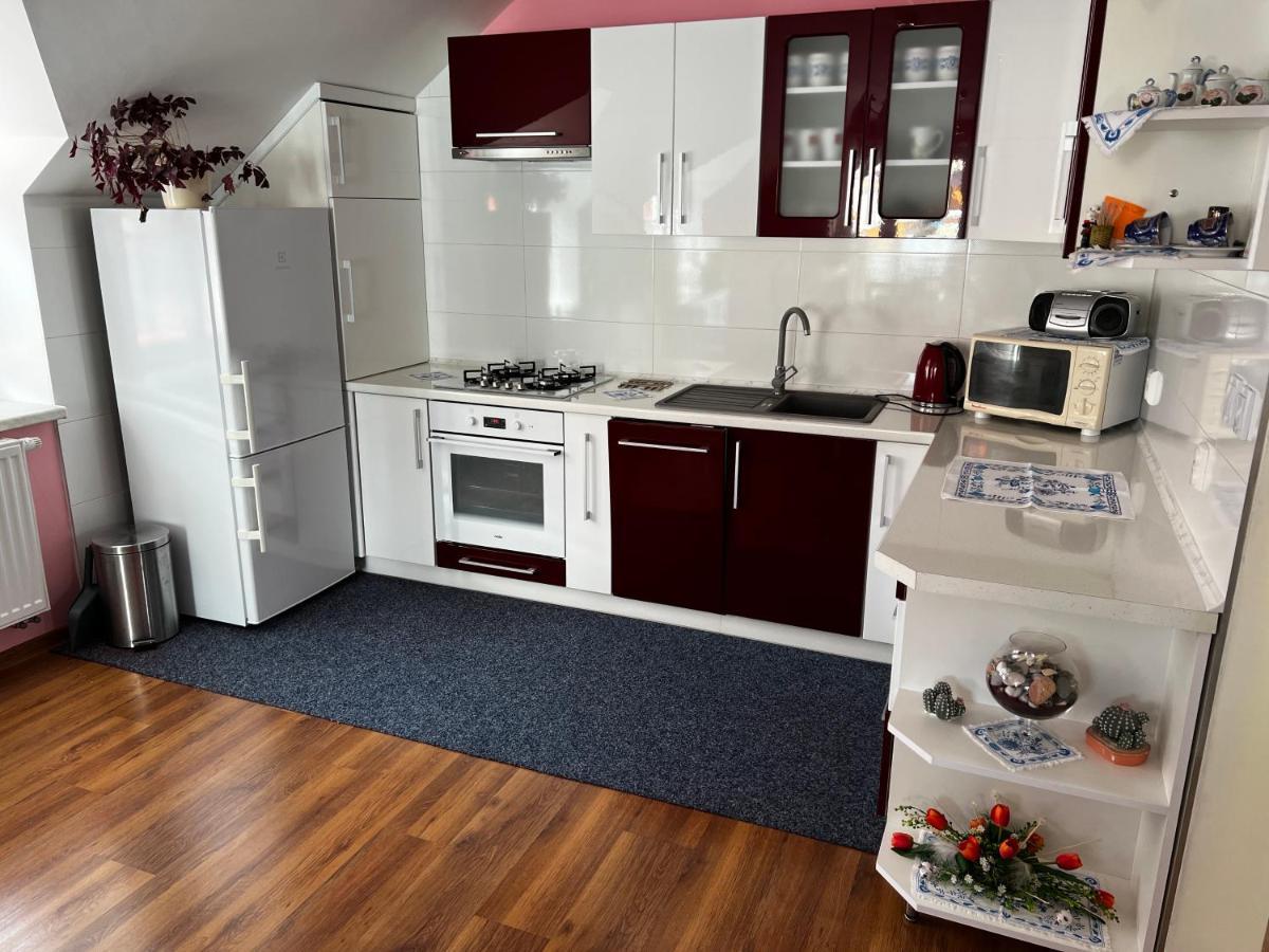 Apartament Privat Daniela Štrba Zewnętrze zdjęcie