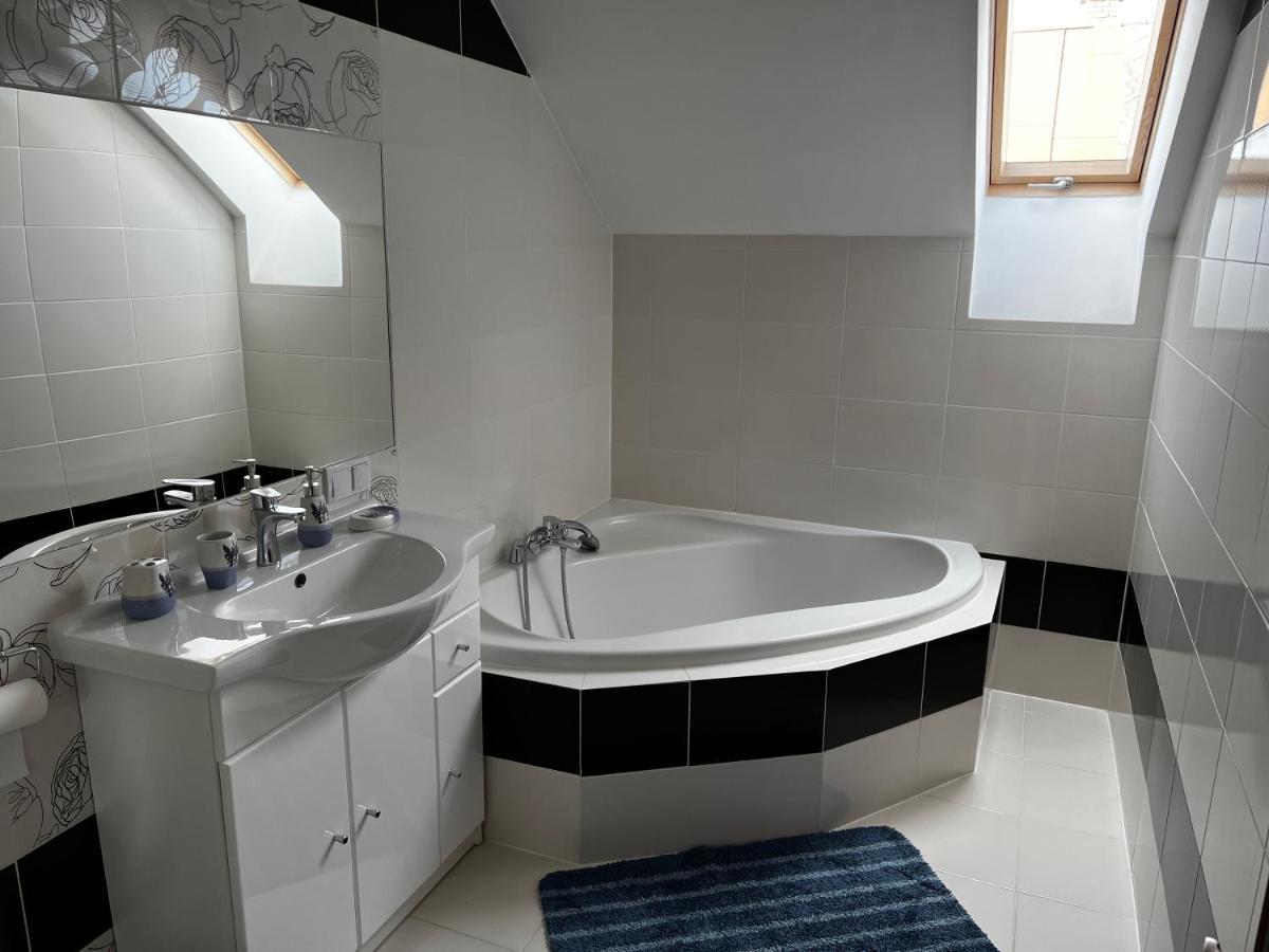 Apartament Privat Daniela Štrba Zewnętrze zdjęcie